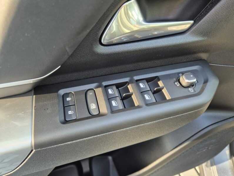 
								Jeep Compass FIRST EDITION full									