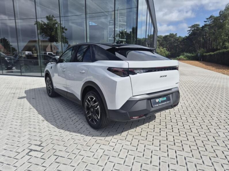 
								Peugeot 3008 GT full									