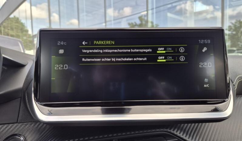 
								Peugeot 208 GT PANO 130 PK full									