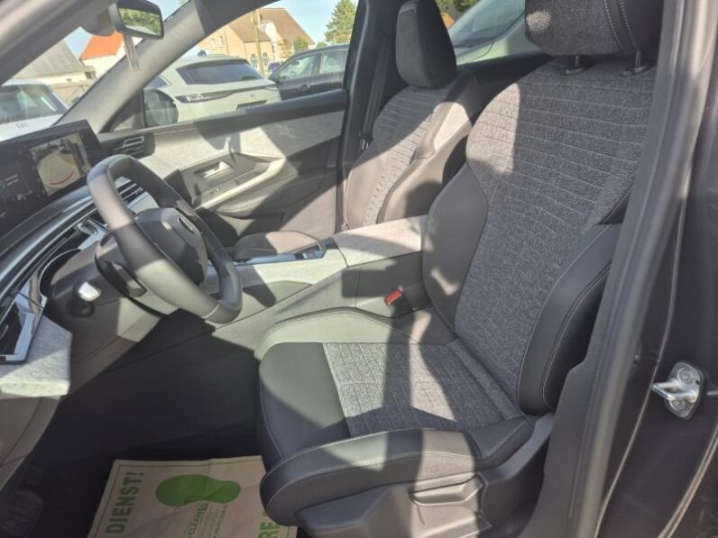 
								Peugeot 3008 ALLURE full									