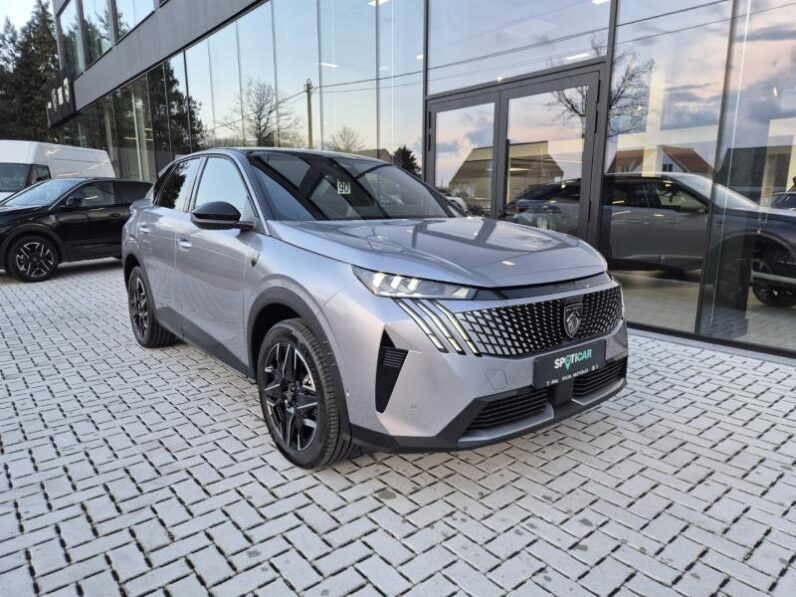 
								Peugeot 3008 GT full									