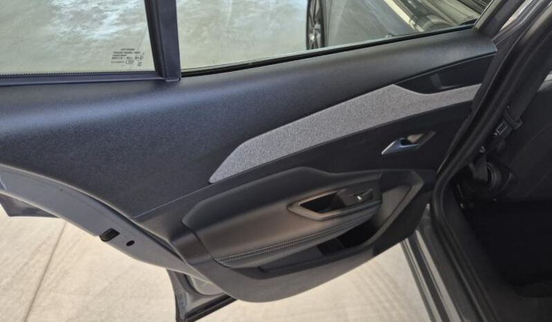 
								Peugeot 408 ALLURE full									