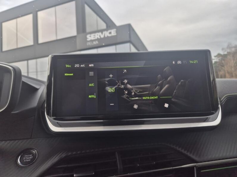 
								Peugeot 2008 GT ALCANTARA full									
