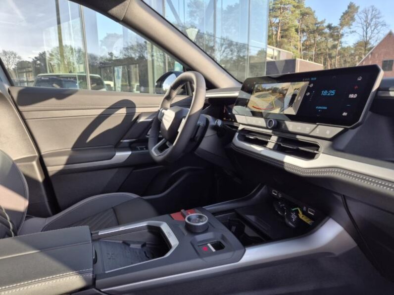 
								Jeep Compass FIRST EDITION full									