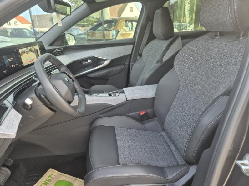 
								Peugeot 3008 ALLURE full									
