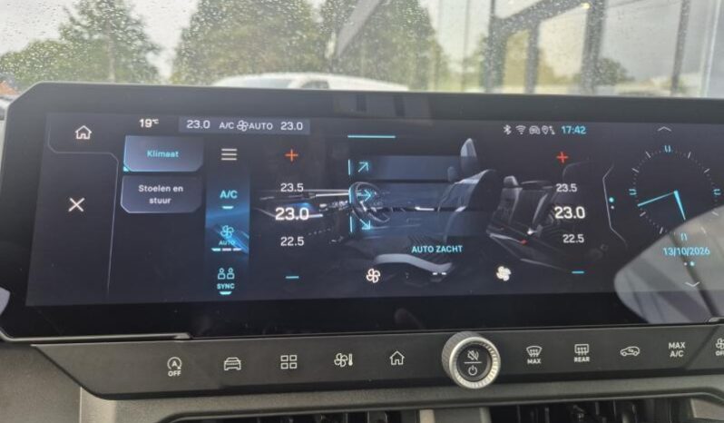 
								Jeep Compass ALTITUDE full									