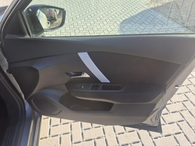 
								Citroen C4 PLUS full									