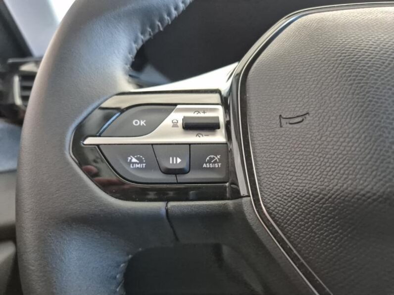 
								Peugeot 408 ALLURE full									
